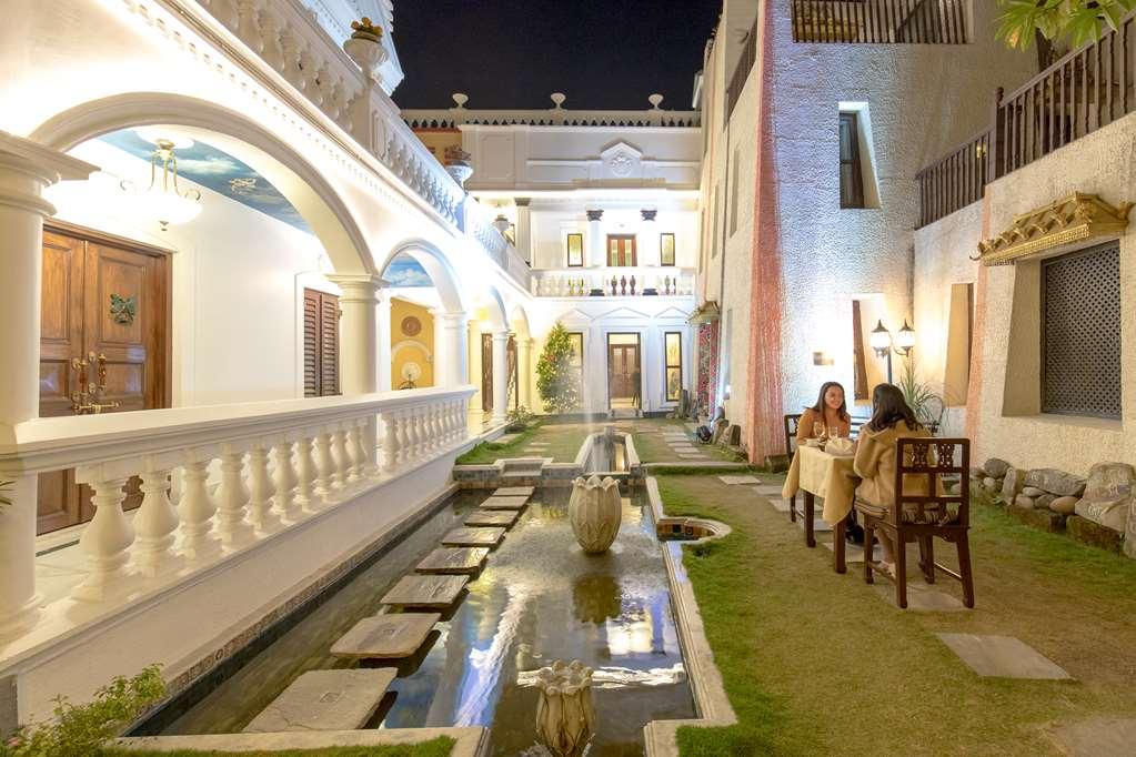 Baber Mahal Vilas - The Heritage Hotel Катманду Екстер'єр фото