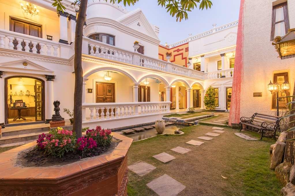 Baber Mahal Vilas - The Heritage Hotel Катманду Екстер'єр фото