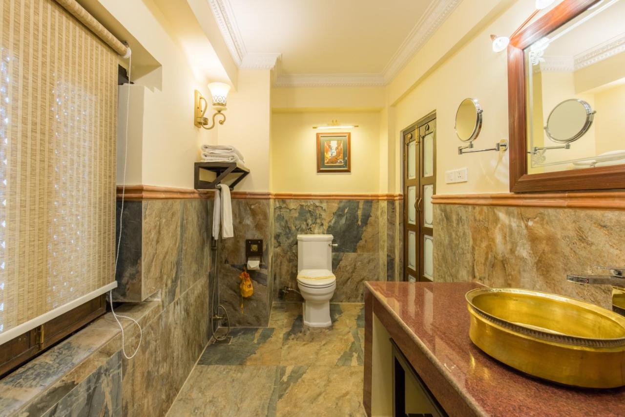 Baber Mahal Vilas - The Heritage Hotel Катманду Екстер'єр фото