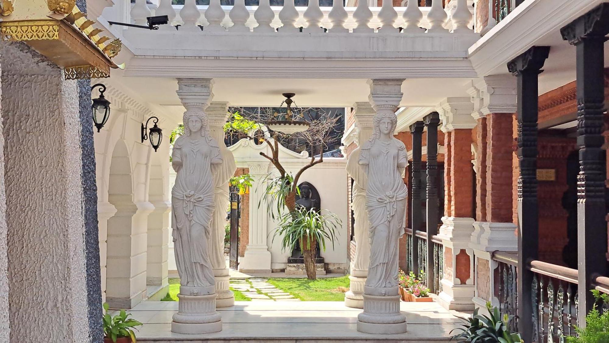 Baber Mahal Vilas - The Heritage Hotel Катманду Екстер'єр фото