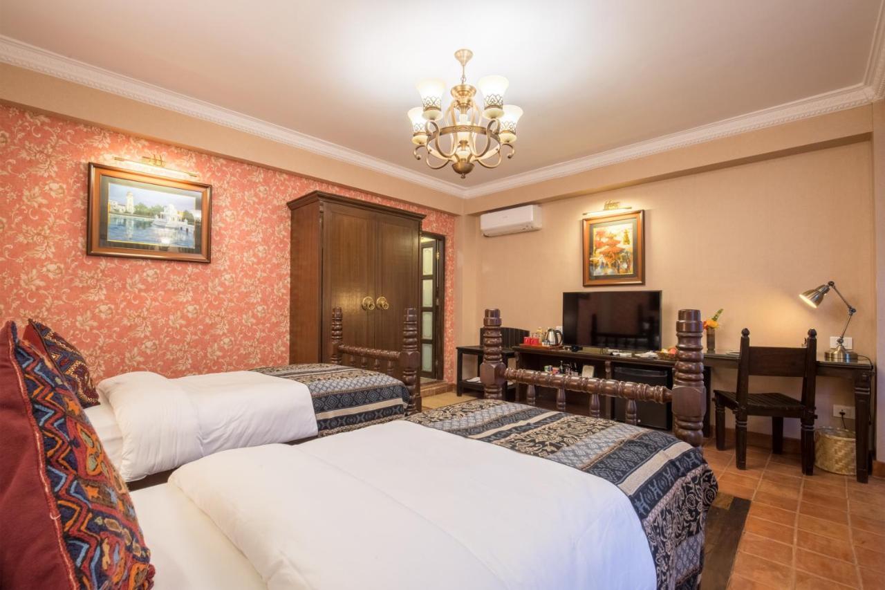 Baber Mahal Vilas - The Heritage Hotel Катманду Екстер'єр фото